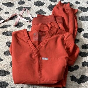 Figs Burnt Orange Scrub Set